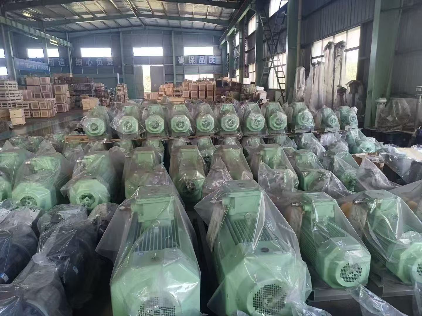 High-temperature magnetic drive pumps